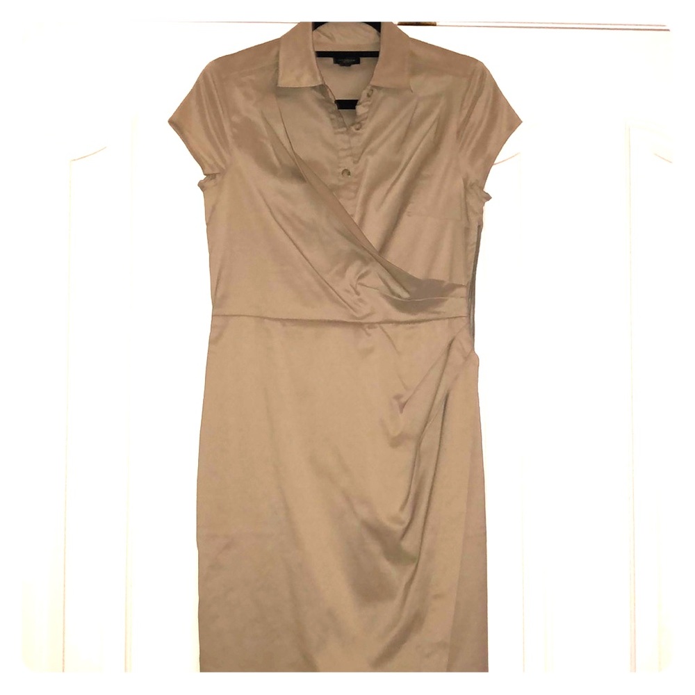 Like new! Ann Taylor faux wrap dress